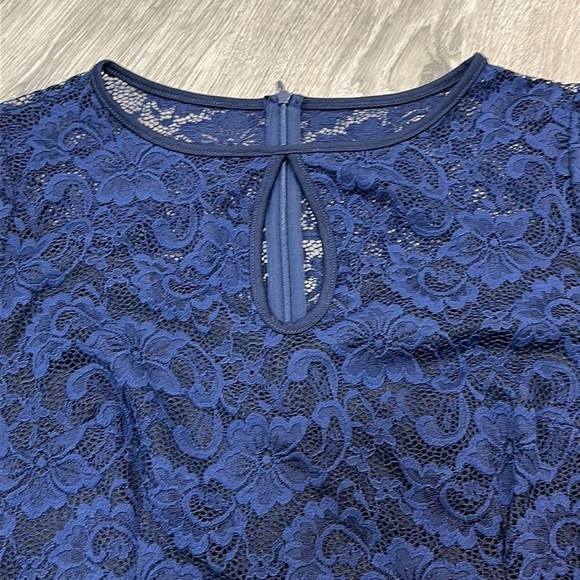 Navy Blue Lace Dress Women’s Large Bodycon Midi Cocktail Dress Bell Flare Sleeve - Picture 3 of 7